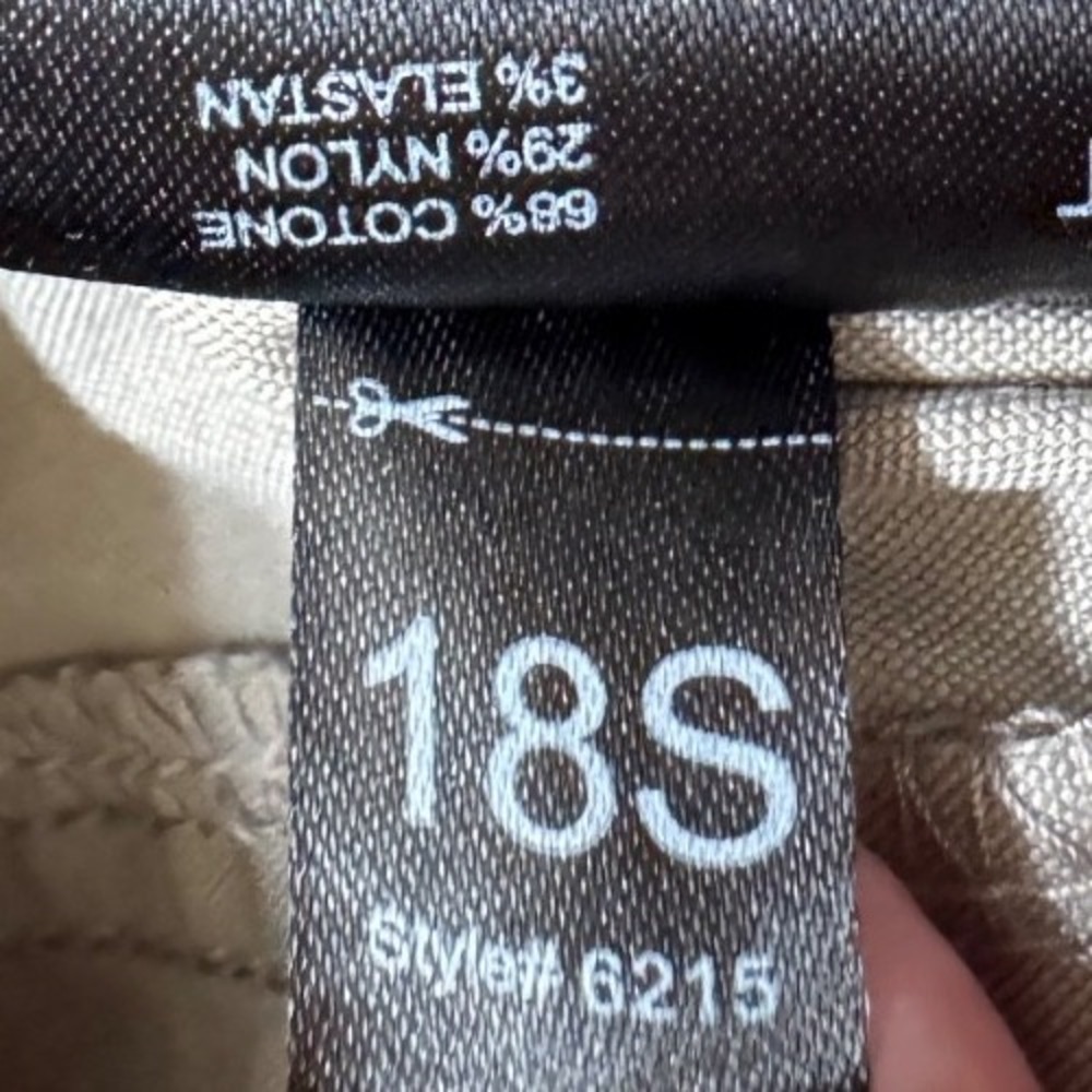 KÜHL Born in the Mountains Capri Pants Size 12 Khaki Style #6215 - Picture 10 of 16